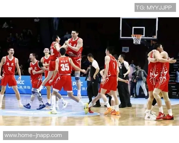 张博源全场最高31分表现抢眼22投11中并贡献9板2助2帽展现全面能力