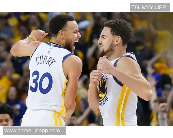 东契奇神勇表现三分球与突破上篮齐发力已砍下23分助球队争胜 东契奇神勇表现三分球与突破上篮齐发力已砍下23分助球队争胜