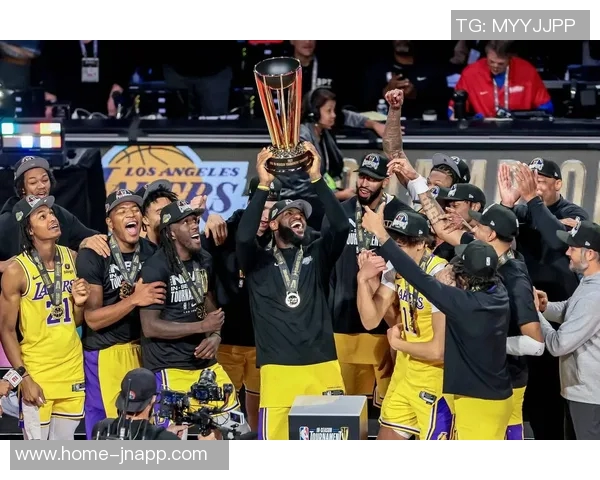 NBA杯淘汰赛时间确定12月10日和11日将进行激烈角逐争夺四强名额 NBA杯淘汰赛时间确定12月10日和11日将进行激烈角逐争夺四强名额