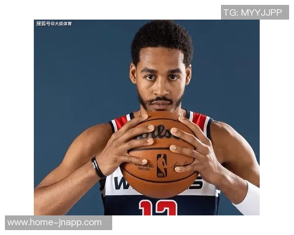 普尔上半场表现平平三分命中率低迷但罚球全中助球队保持竞争力 普尔上半场表现平平三分命中率低迷但罚球全中助球队保持竞争力