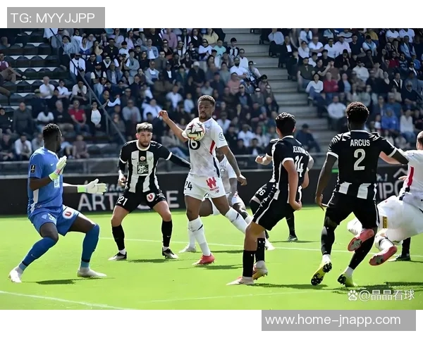 荷乙邓伯什总经理坦言接待中国青少年球队后发现俱乐部设施亟待改善